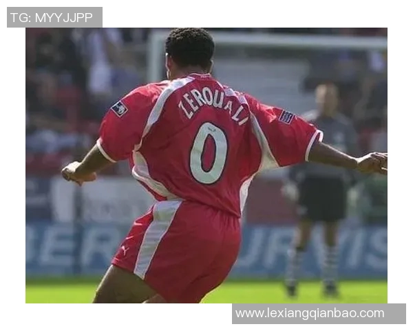 足球明星背身球衣的故事与意义揭示了他们的奋斗与荣耀之路 足球明星背身球衣的故事与意义揭示了他们的奋斗与荣耀之路